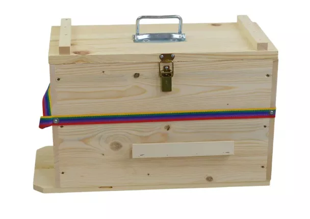 Caisse à outils fermé sans outil